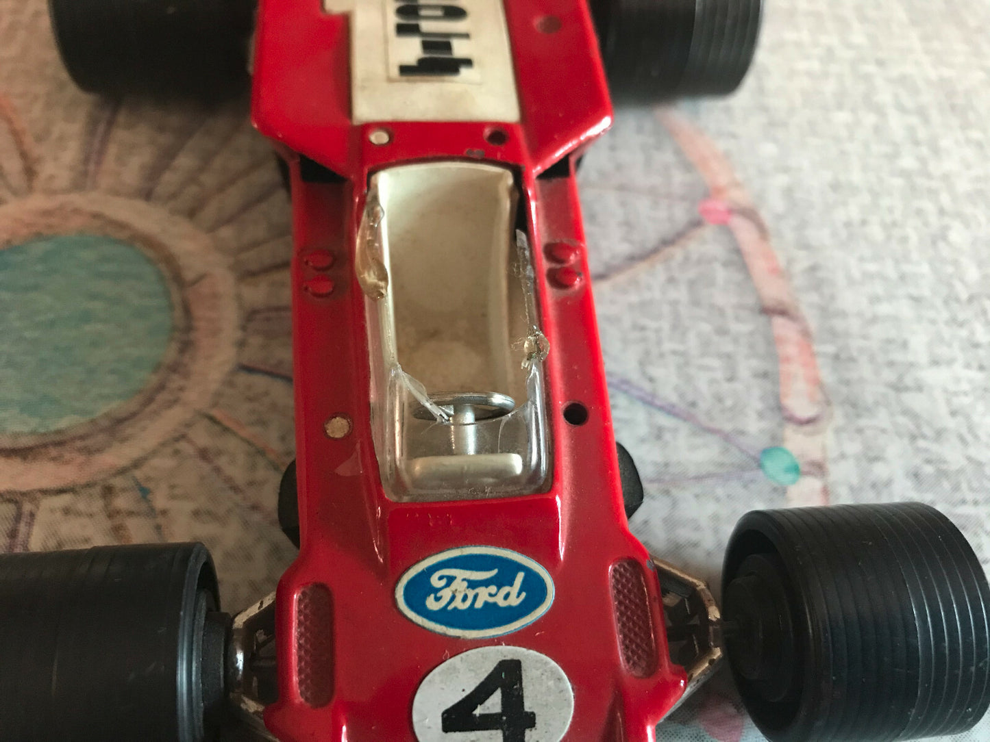 Voiture miniature Lotus Indianapolis Turbina Polistil Italy au 1/25 avec Défauts