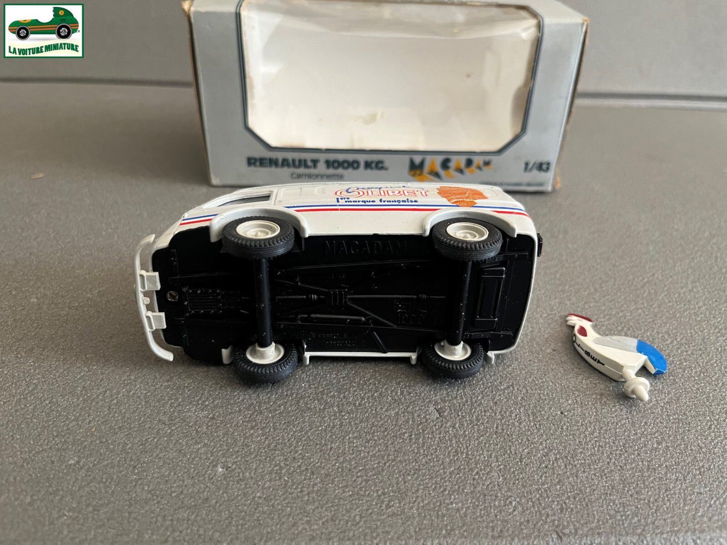 Voiture Miniature Renault 1000 KG Olibet Macadam au 1/43