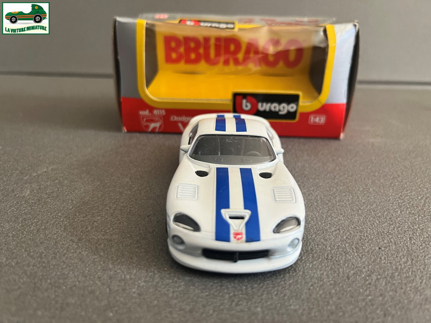 Voiture miniature Burago Dodge Viper GTS Coupé 4115 au 1/43