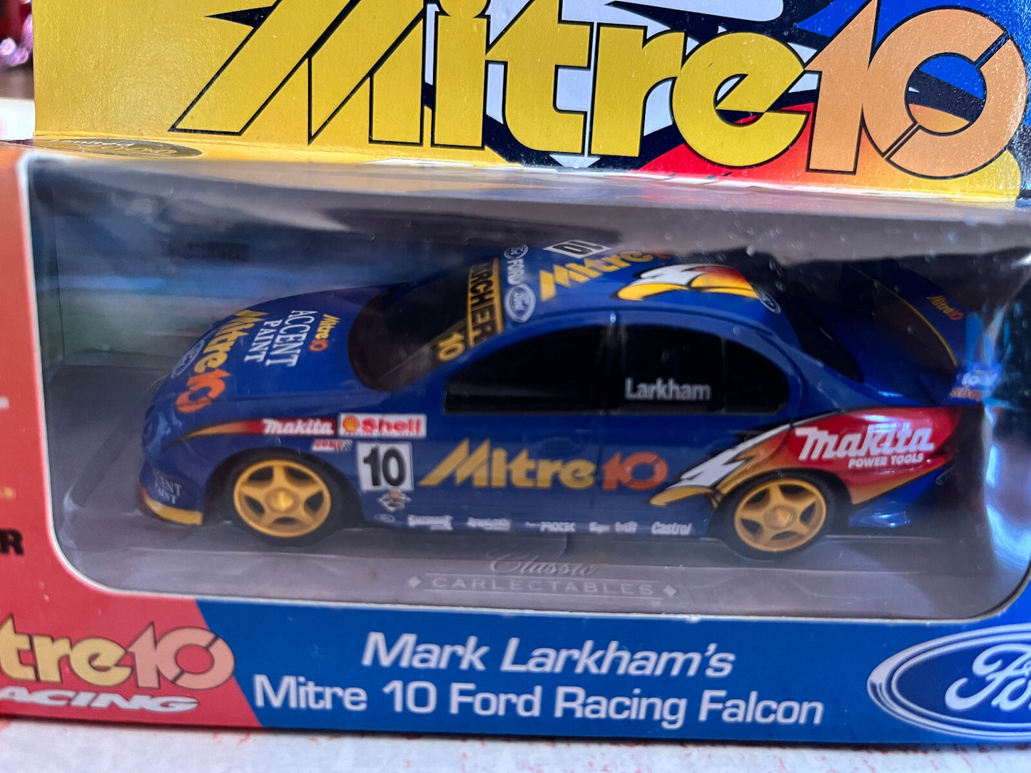 Voiture Miniature Classic Carlectables Mitre 10 Ford Racing Falcon 1/43