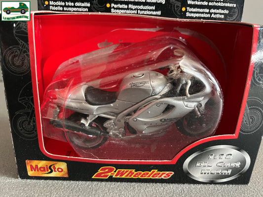 Moto miniature Triumph 955i Motos à Collectionner Maisto au 1/18