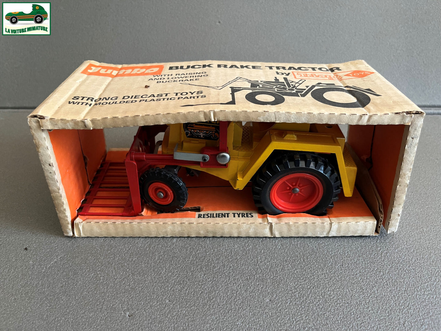 Ancienne Miniature Tracteur Tugster Jumbo Buck Rake Tractor Tri-Ang Toys England