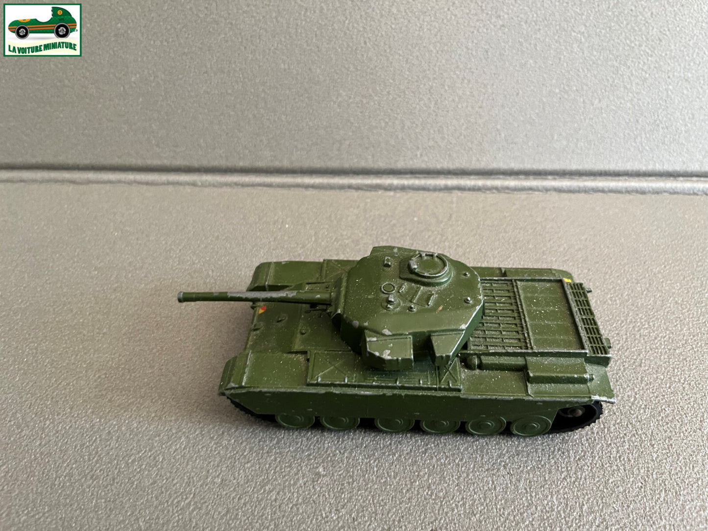 Ancienne Miniature Militaire 651 Centurion Tank Dinky Toys Meccano Epave