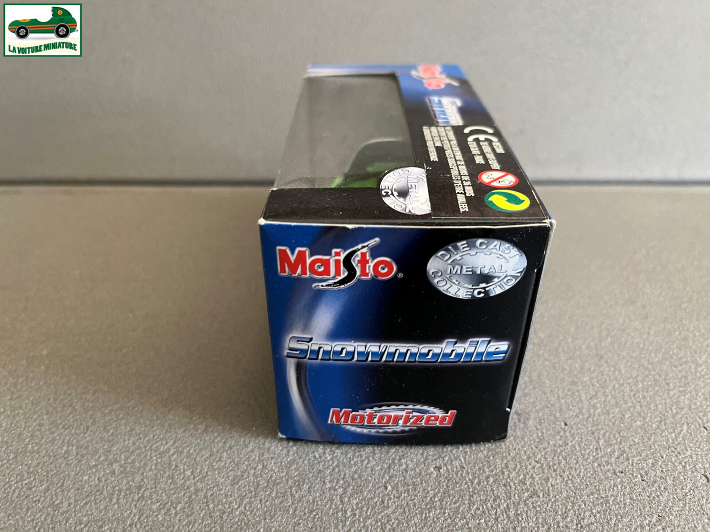 Voiture Miniature Maisto Motorized Snowmobile Scooter des neiges