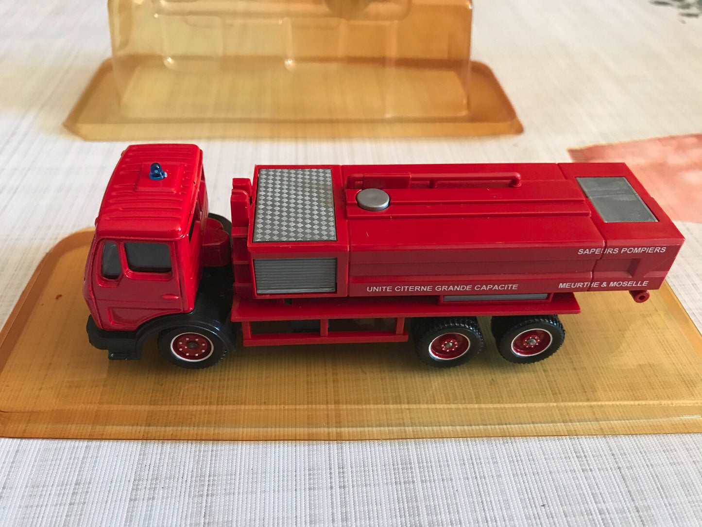 Voiture Miniature Pompiers Camion Mercedes Meurthe Moselle Solido au 1/60
