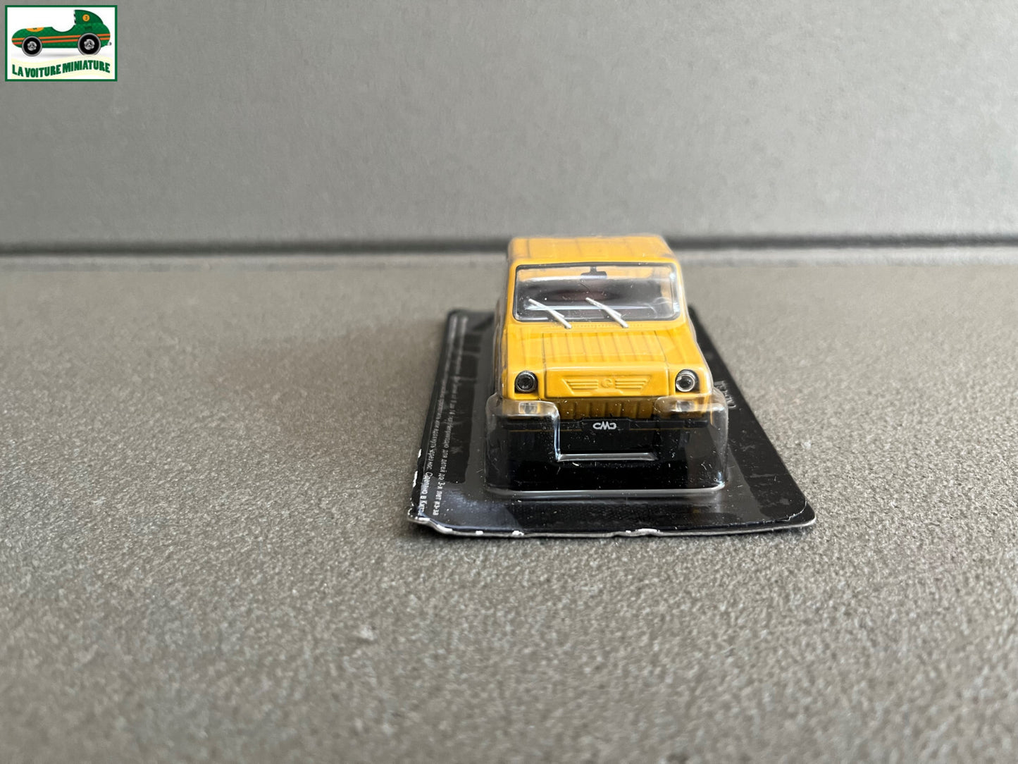 Voiture Miniature CM3 SMZ S-3D Pays de L'est URSS Russie au 1/43