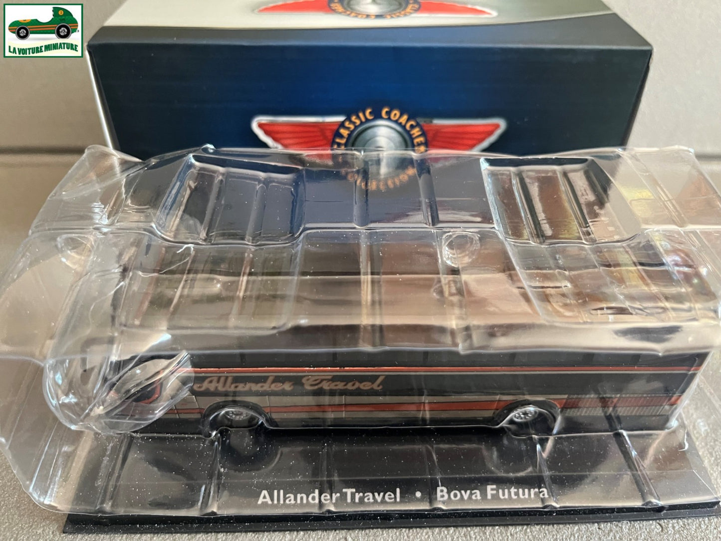 Voiture miniature Allander Travel Boya Futura Autobus Bus Atlas 1/72