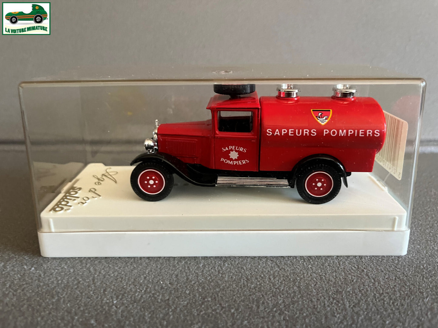Voiture Miniature Citroen C4F Citerne Pompiers 4422 Solido au 1/43