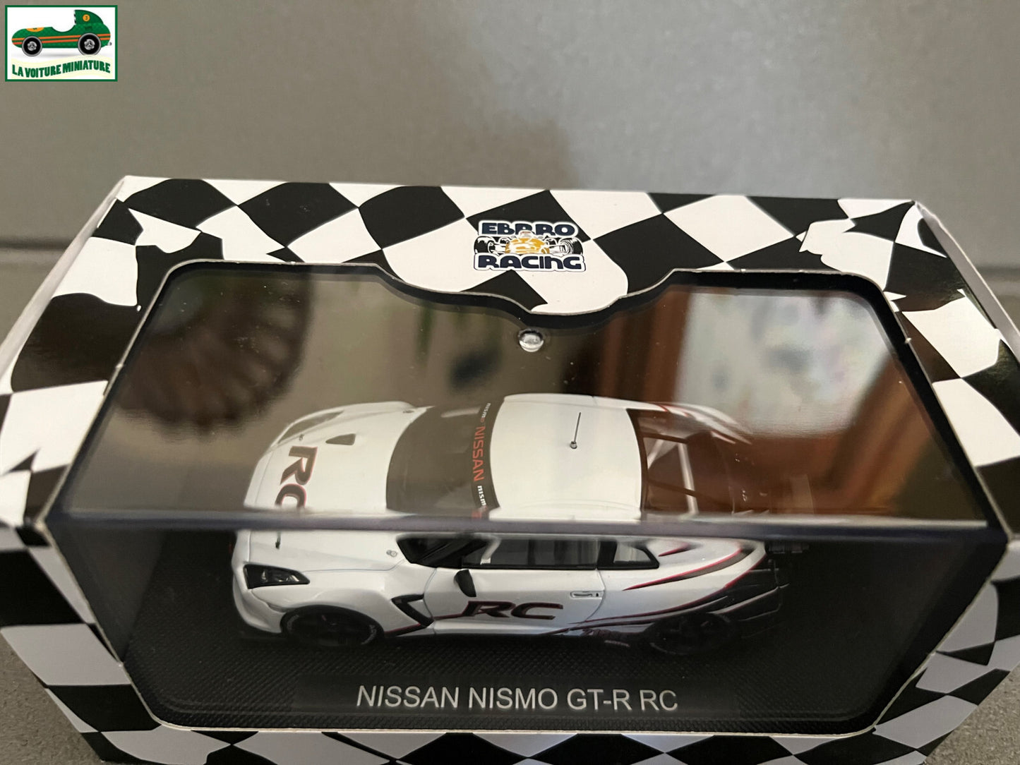 Voiture Miniature Nissan nismo GT-R RC Ebbro au 1/43