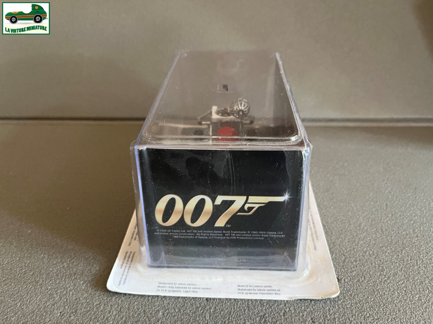Voiture miniature Moon buggy Diamonds forever James Bond 007 1/43