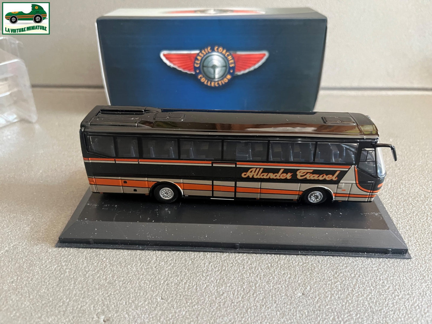 Voiture miniature Allander Travel Boya Futura Autobus Bus Atlas 1/72
