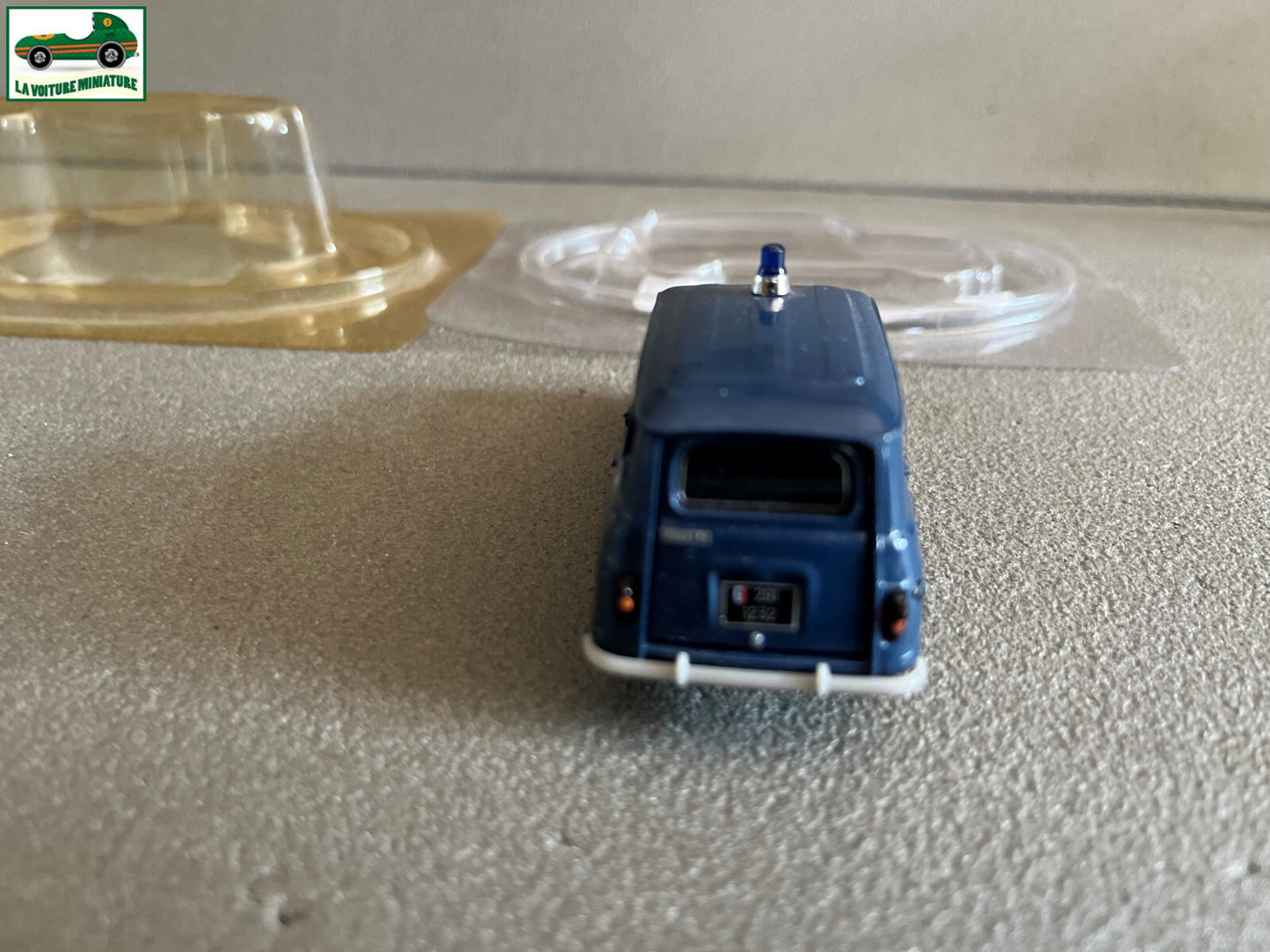 Voiture Miniature Renault 4L Gendarmerie Norev 1/43