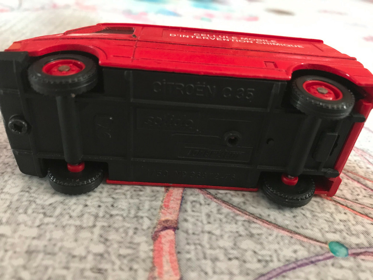Voiture Miniature Camion Secours Pompiers Citroen C35 Chimique 1/50 Solido