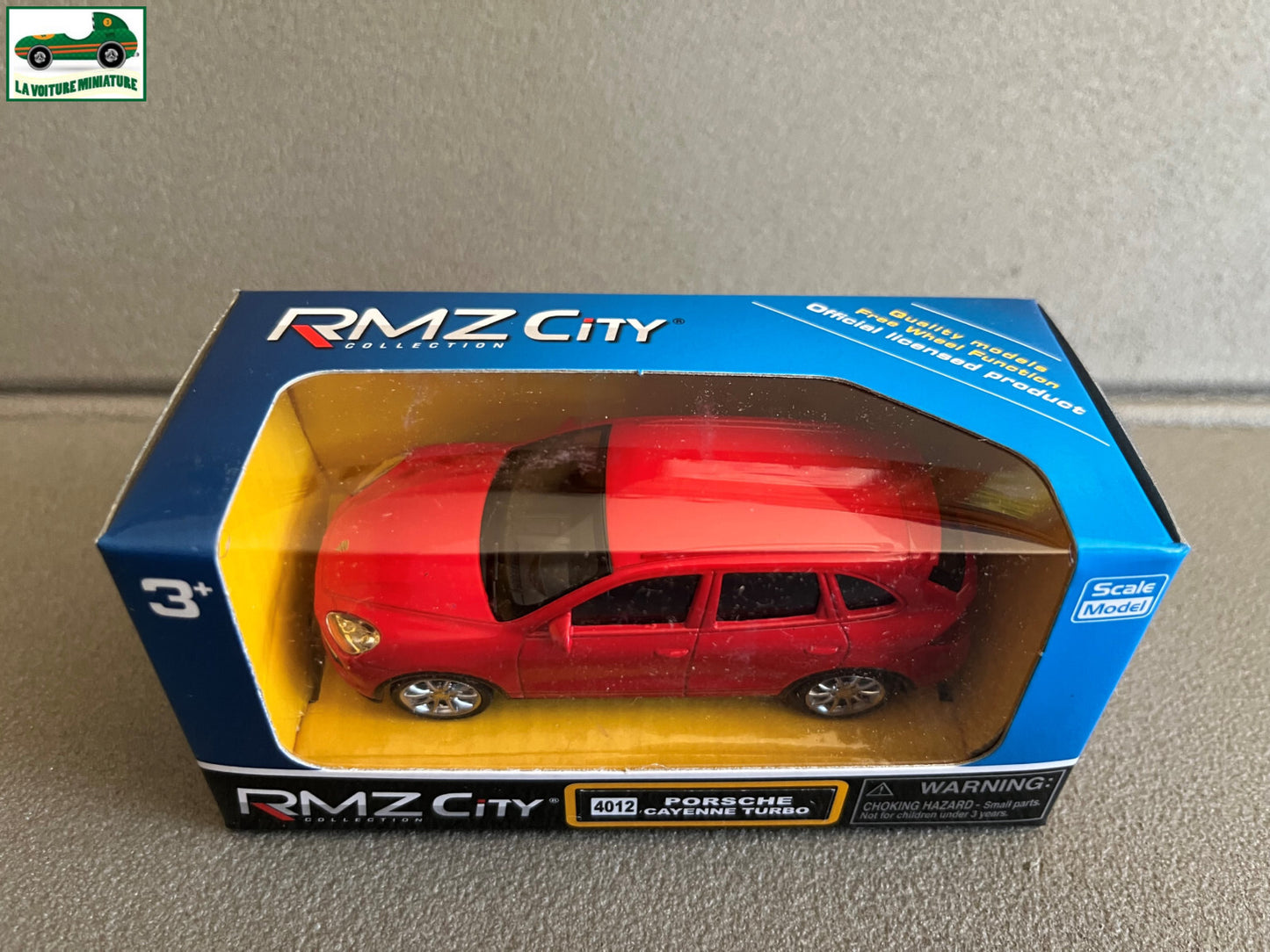 Voiture miniature Porsche Cayenne Turbo RMZ City 1/43