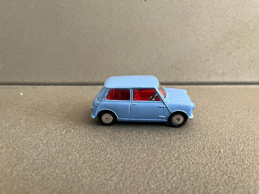 Ancienne Miniature Voiture Corgi Toys Morris Mini Minor Made in Gt Britain