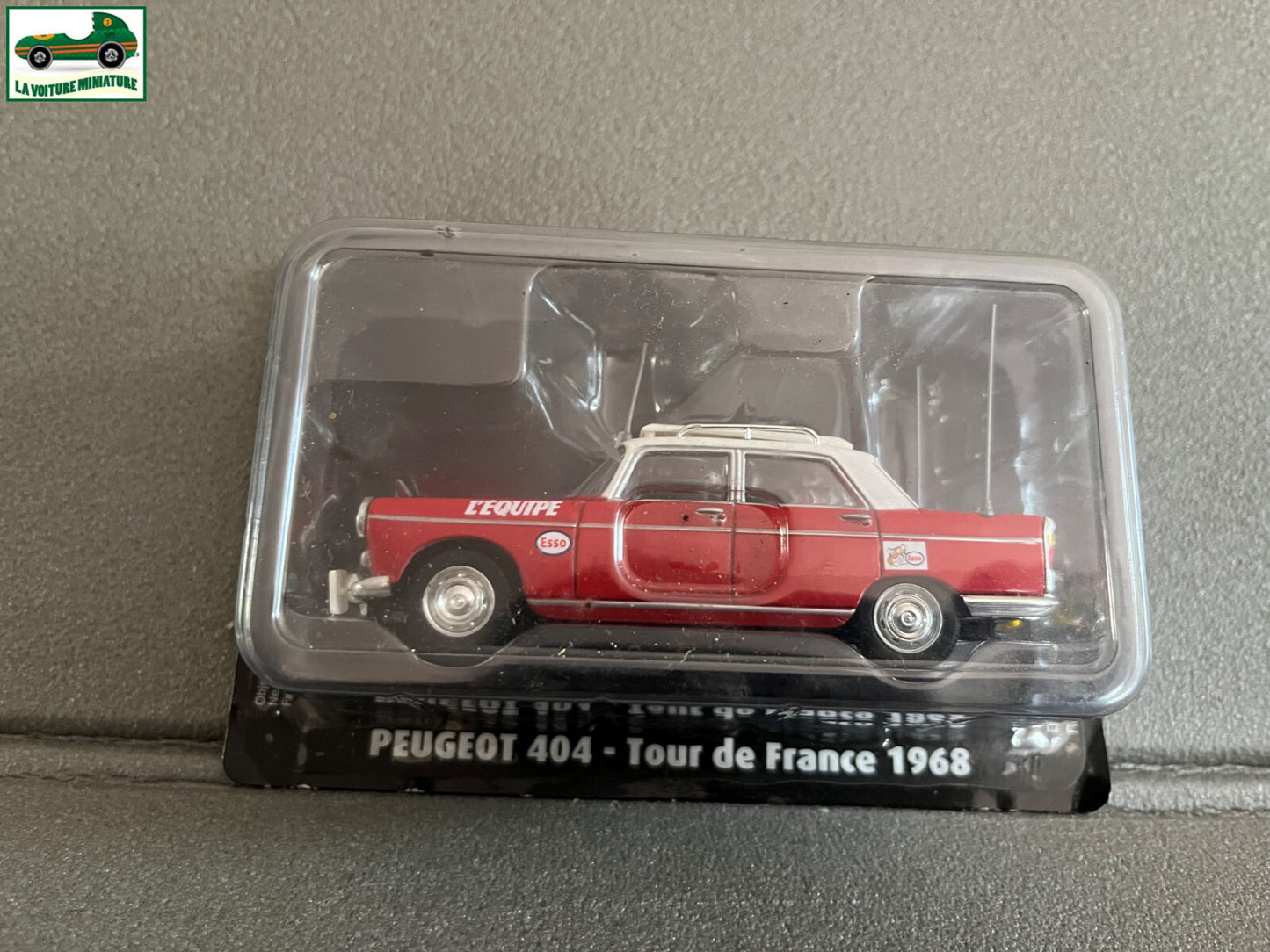Voiture Miniature Peugeot 404 Tour de France 1968 Vélo Norev 1/43