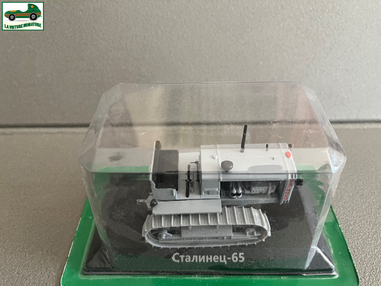 Voiture miniature Tracteur Agricole Russe URSS Stalinets-65 Hachette 1/43
