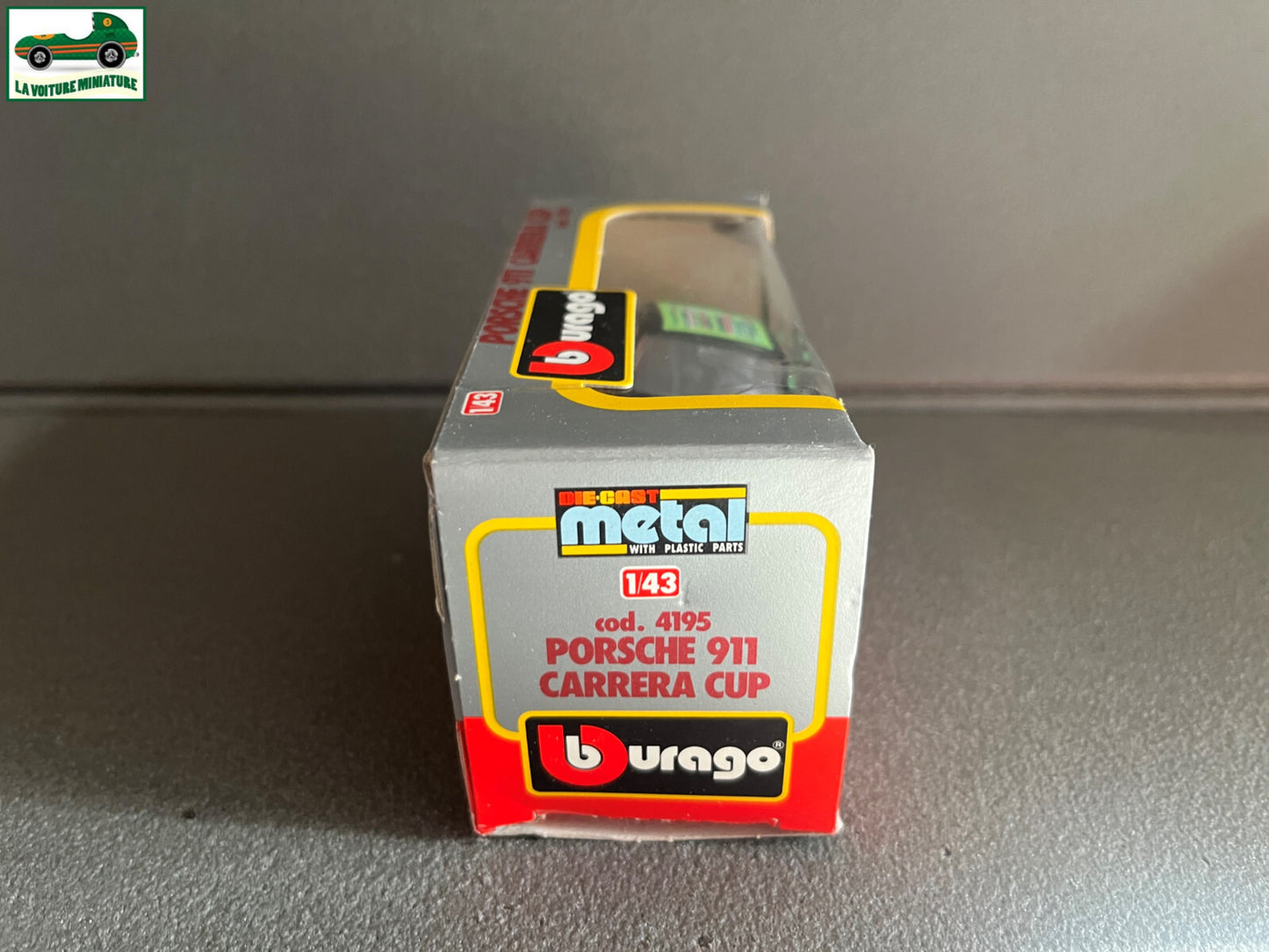 Voiture miniature Burago Porsche 911 Carrera Cup cod 4195 au 1/43