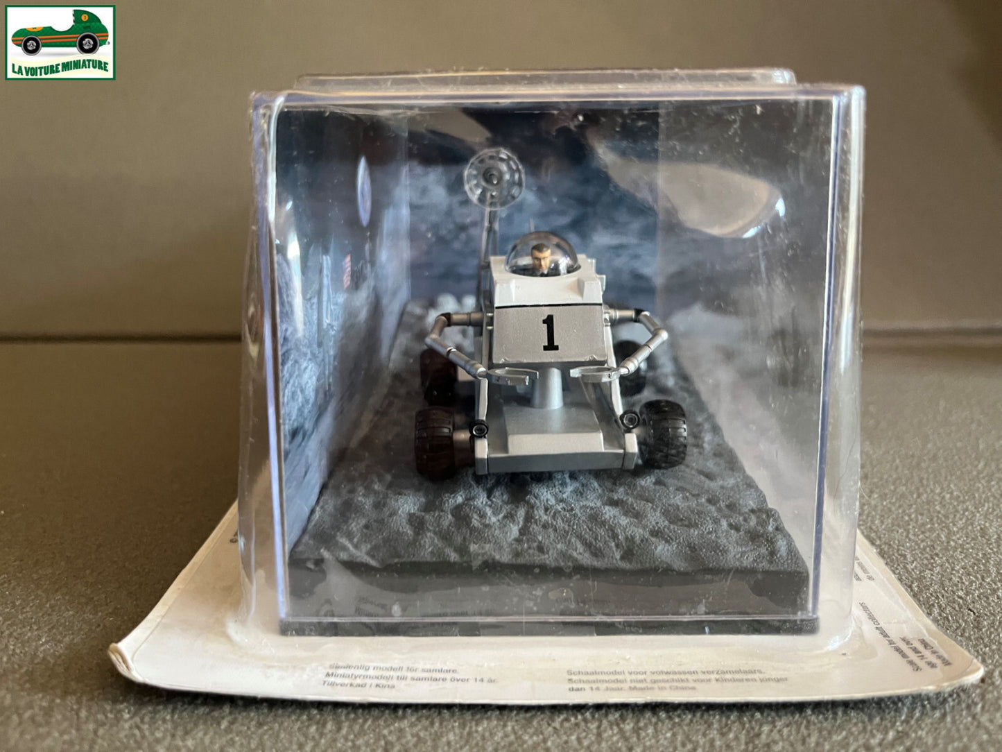 Voiture miniature Moon buggy Diamonds forever James Bond 007 1/43