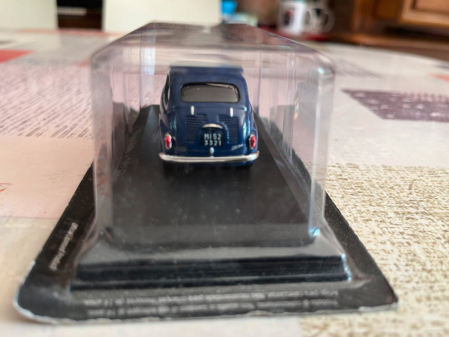 Voiture Miniature Fiat 600 1957 au 1/43