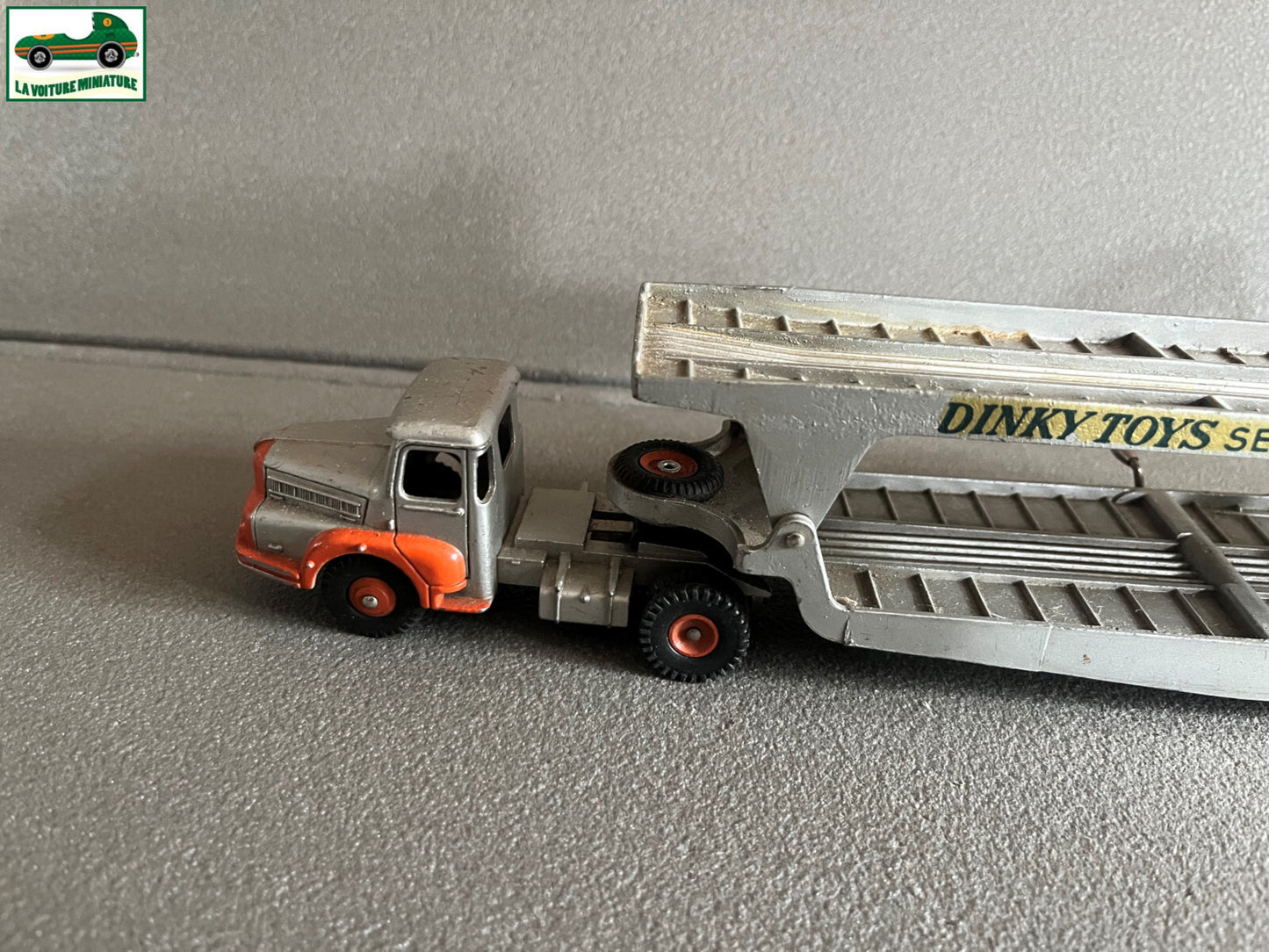 Ancienne Miniature Camion Tracteur Unic Dinky Supertoys Transporteur France