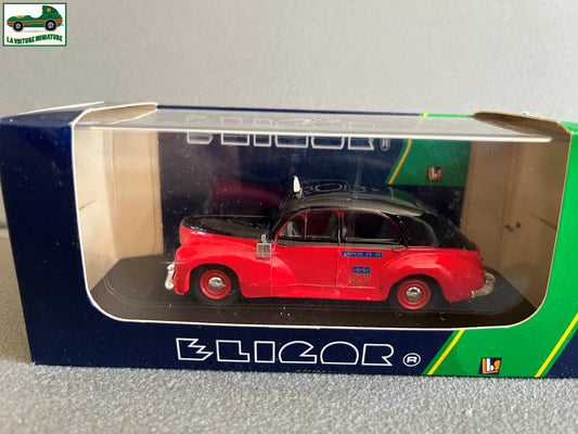 Voiture miniature Peugeot 203 Taxi 1954 Eligor France au 1/43