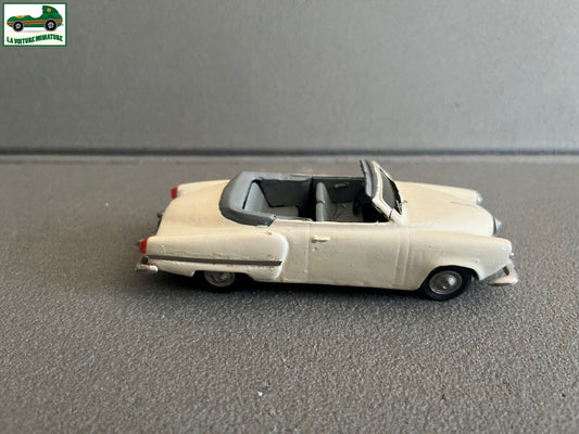 Voiture Miniature Kit monté Studebaker 51 Provence Moulage au 1/43 Défauts