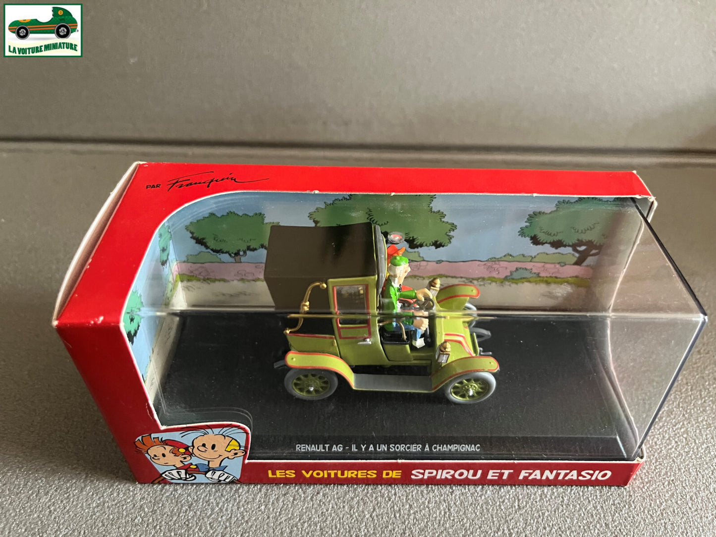 Voiture Miniature Renault AG Il y a un Sorcier à Champignac Spirou 1/43