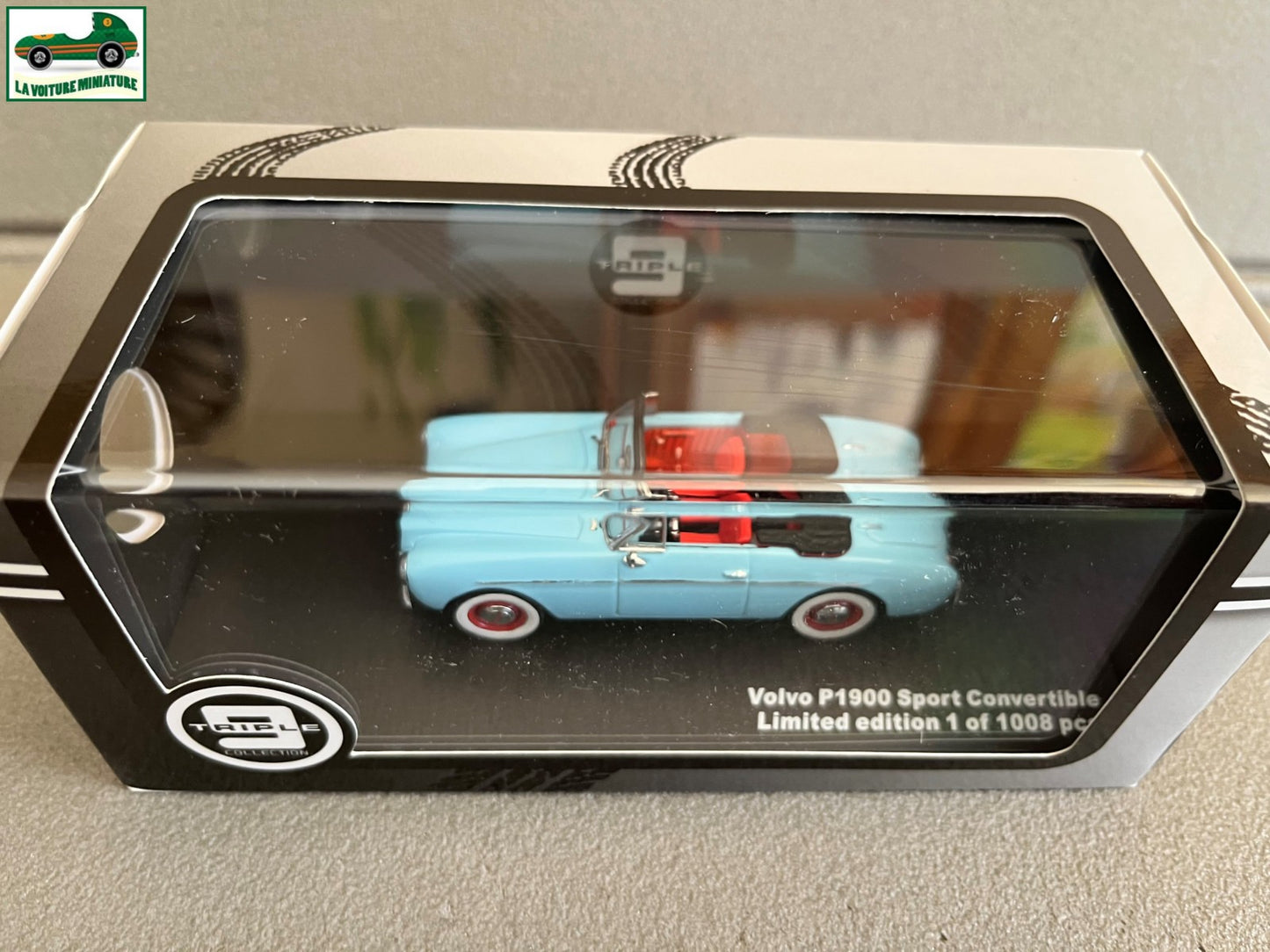 Voiture Miniature Volvo P1900 Sport Convertible Triple 9 au 1/43