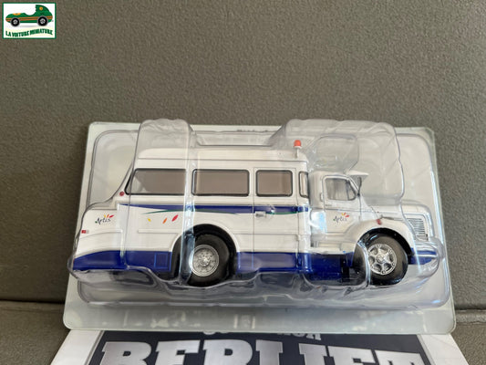 Voiture miniature Camion Berliet TLR 10 Dépanneuse Artis Bus Hachette 1/43