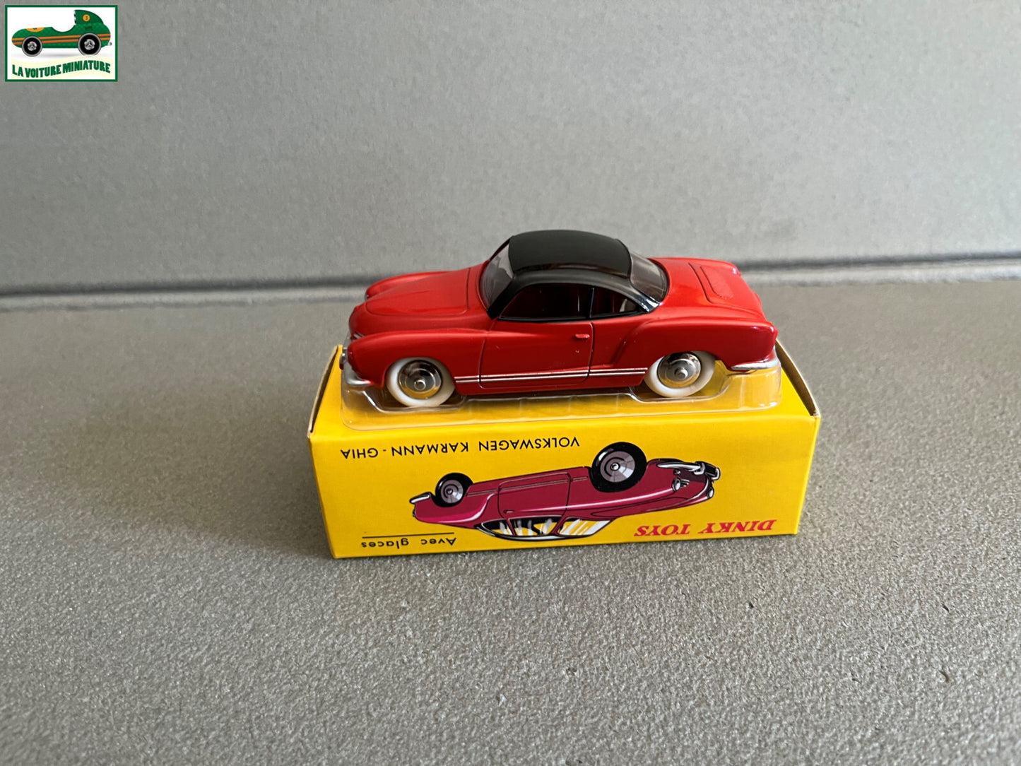 Voiture miniature Volkswagen Karmann Ghia 24M Dinky Toys Atlas