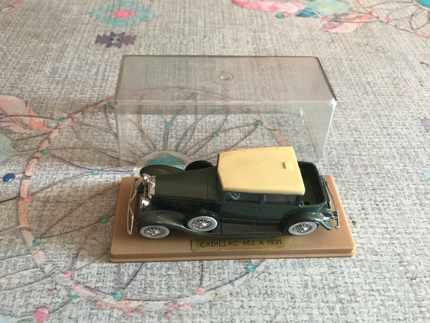 Voiture Miniature Cadillac 452 A 1931 Solido au 1/43
