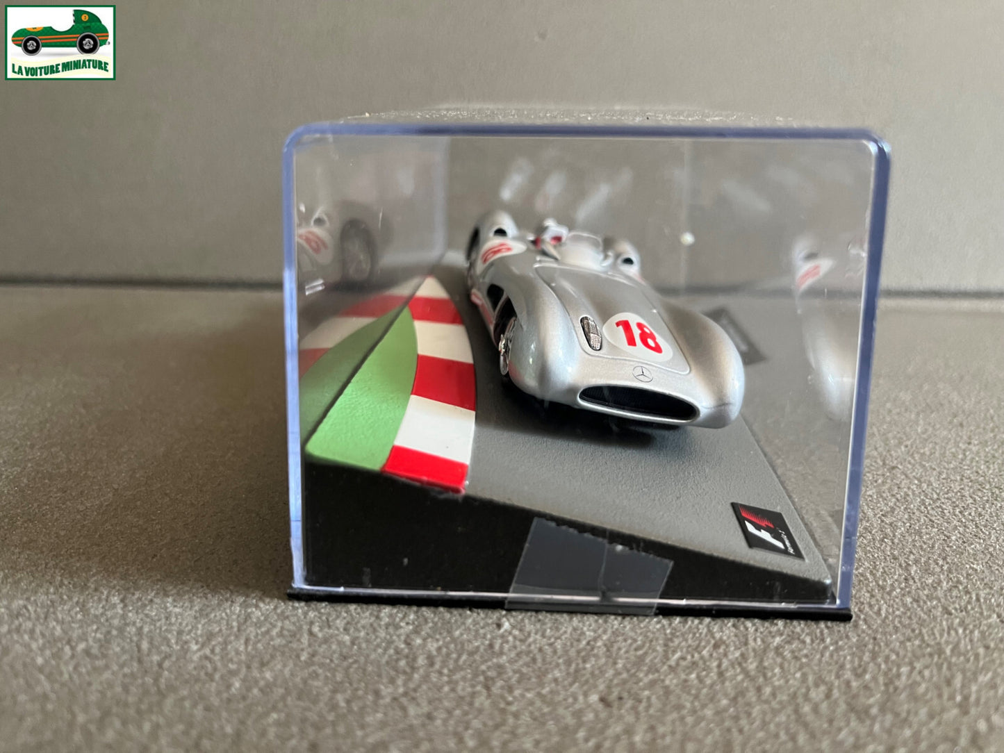 Voiture miniature Formule 1 F1 Mercedes W196 Fangio 1955 au 1/43