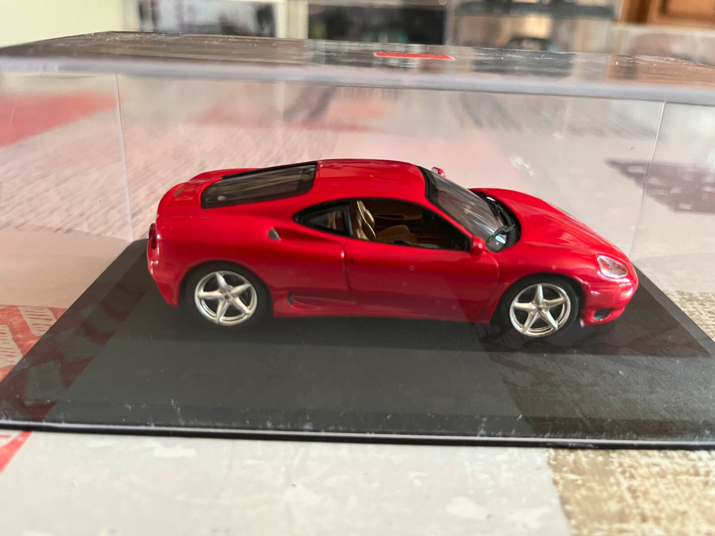 Voiture Miniature Ferrari 360 Modena 2000 Ixo au 1/43