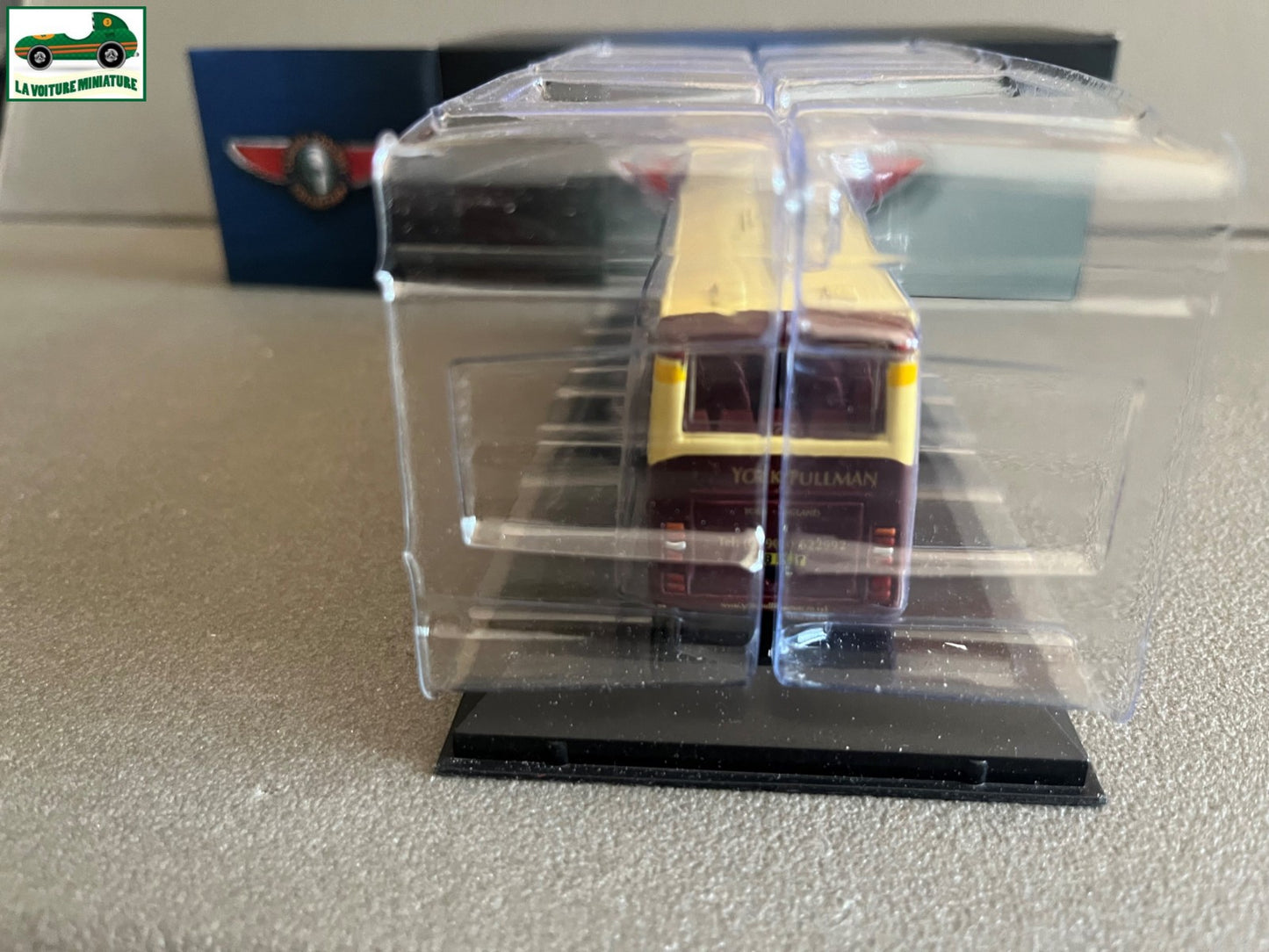 Voiture miniature York Pullman Van Hool T8 Autobus Bus Autocar Atlas 1/72