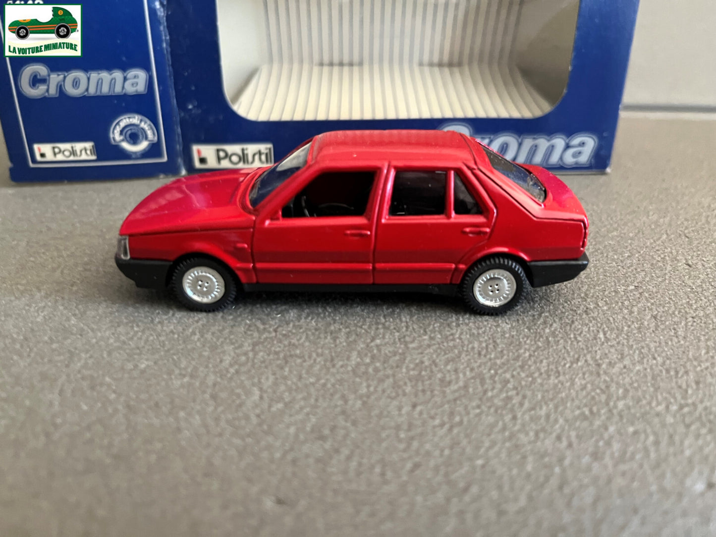 Ancienne Voiture miniature Fiat Croma Polistil Italy au 1/43