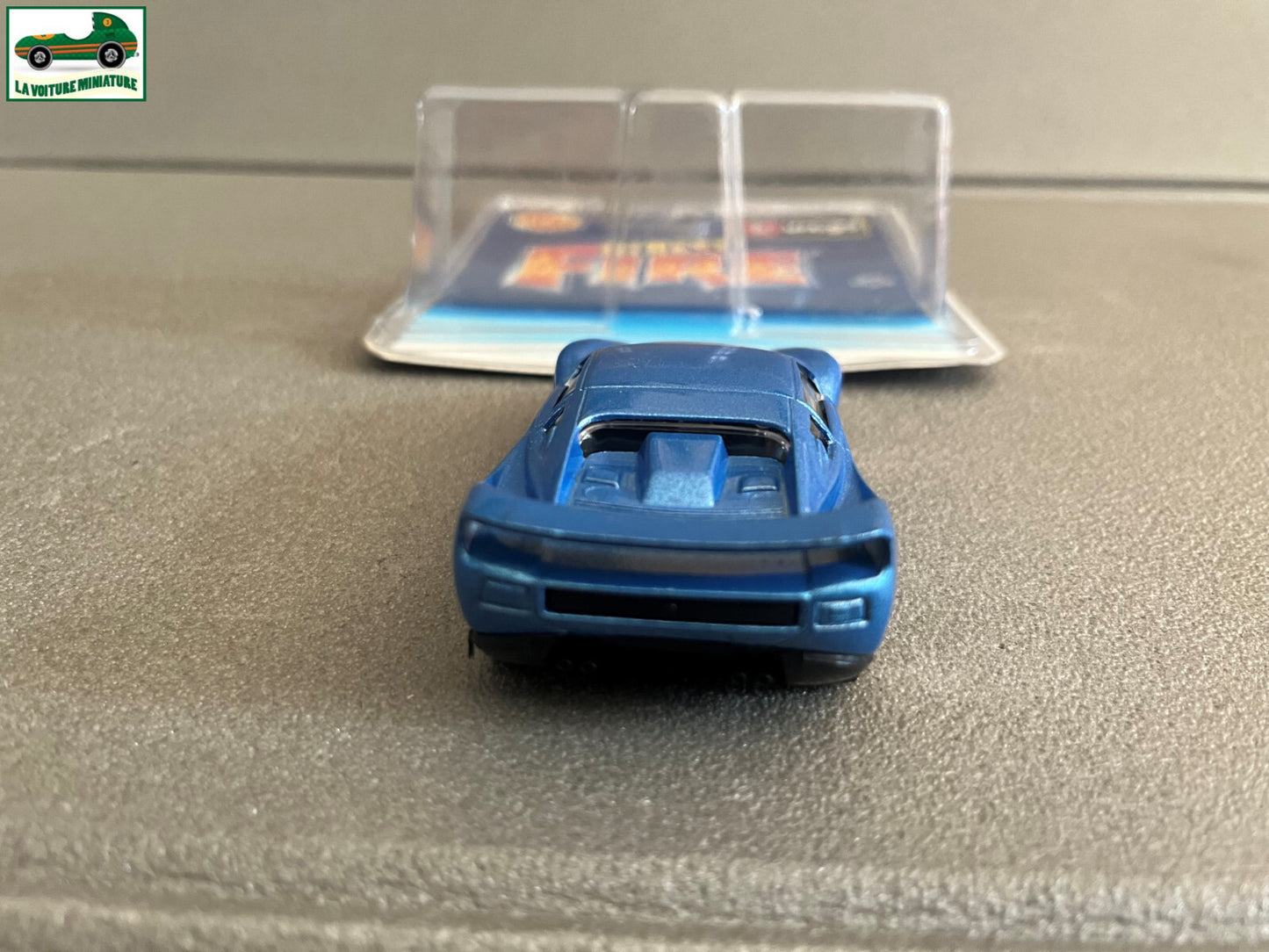 Voiture miniature Burago MCA Centenaire au 1/43