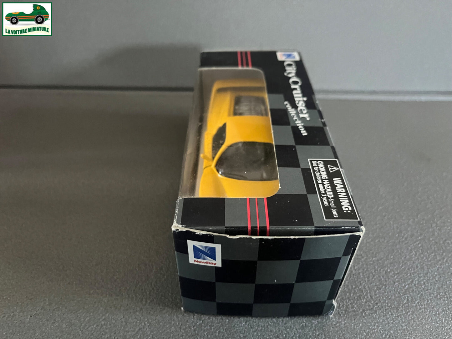 Voiture Miniature Ferrari F50 New Ray au 1/32