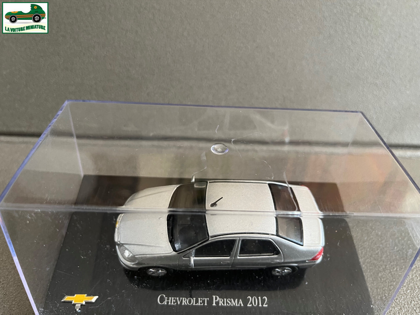Voiture miniature Américaine Chevrolet Prisma 2012 au 1/43