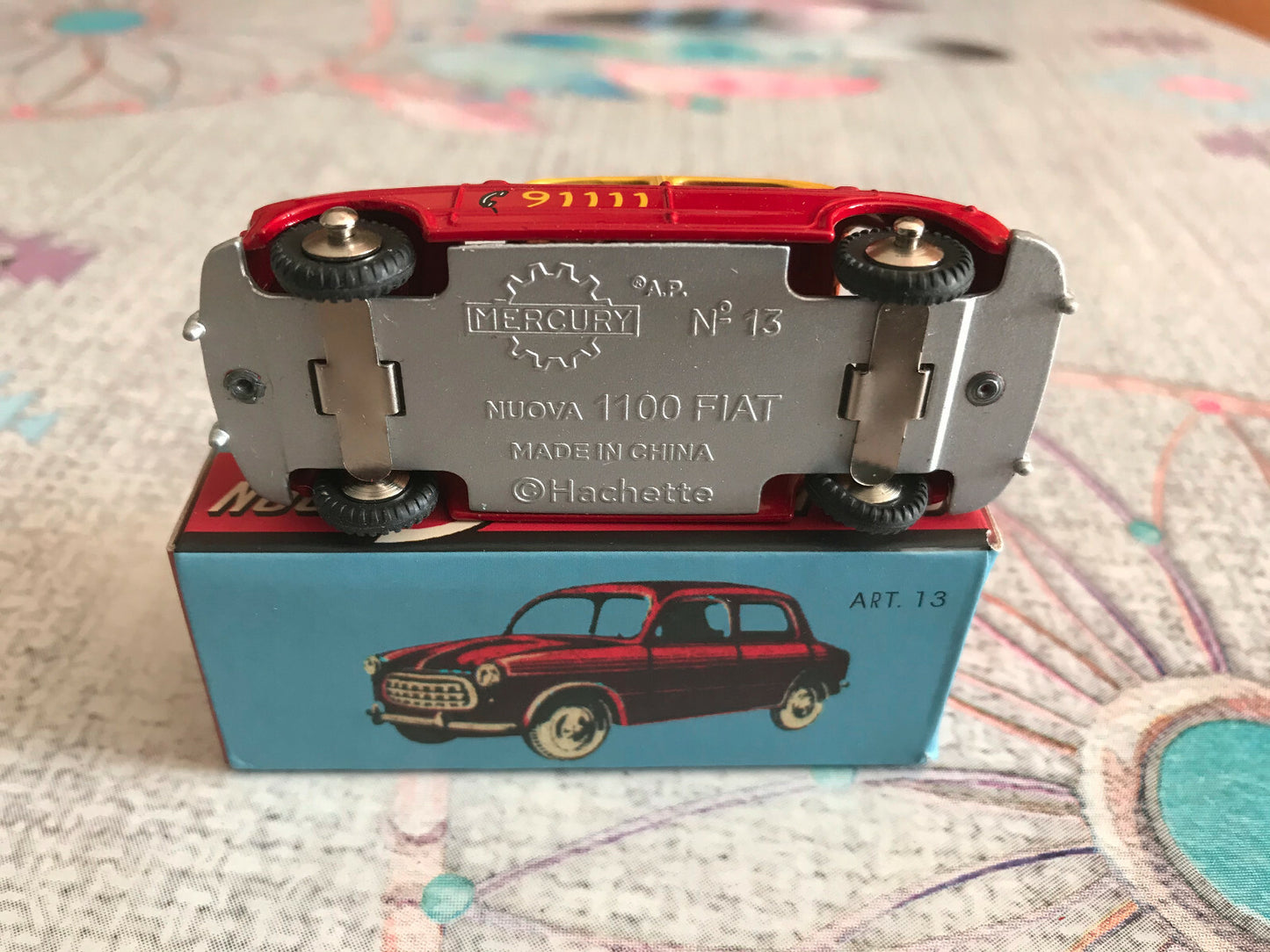 Voiture miniature Taxi Fiat 1100 Nuova Mercury Hachette 1/48 1/43 Style Dinky