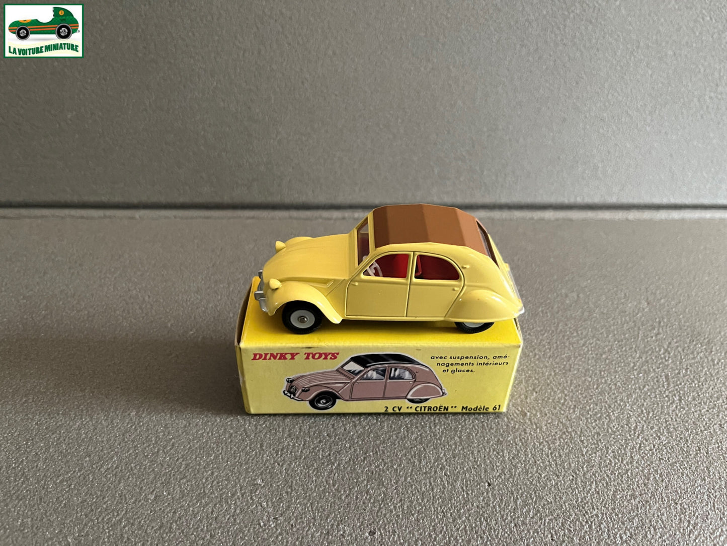 Voiture Miniature Citroen 2CV Modèle 61 Dinky Toys Atlas 558
