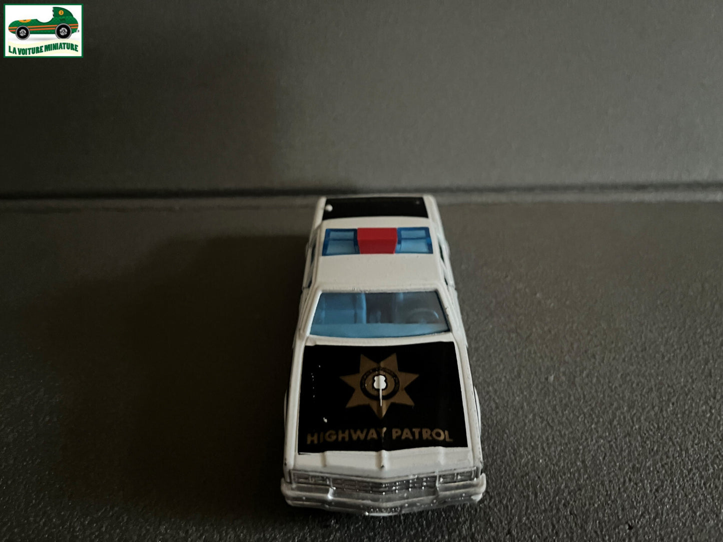 Voiture miniature Chevrolet Impala Highway Patrol Police Majorette France 1/41