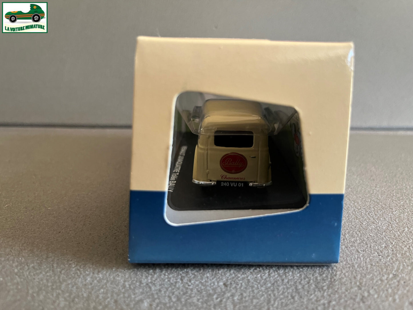 Voiture Miniature Utilitaire Renault Juvaquatre Bally Atlas Eligor 1/43