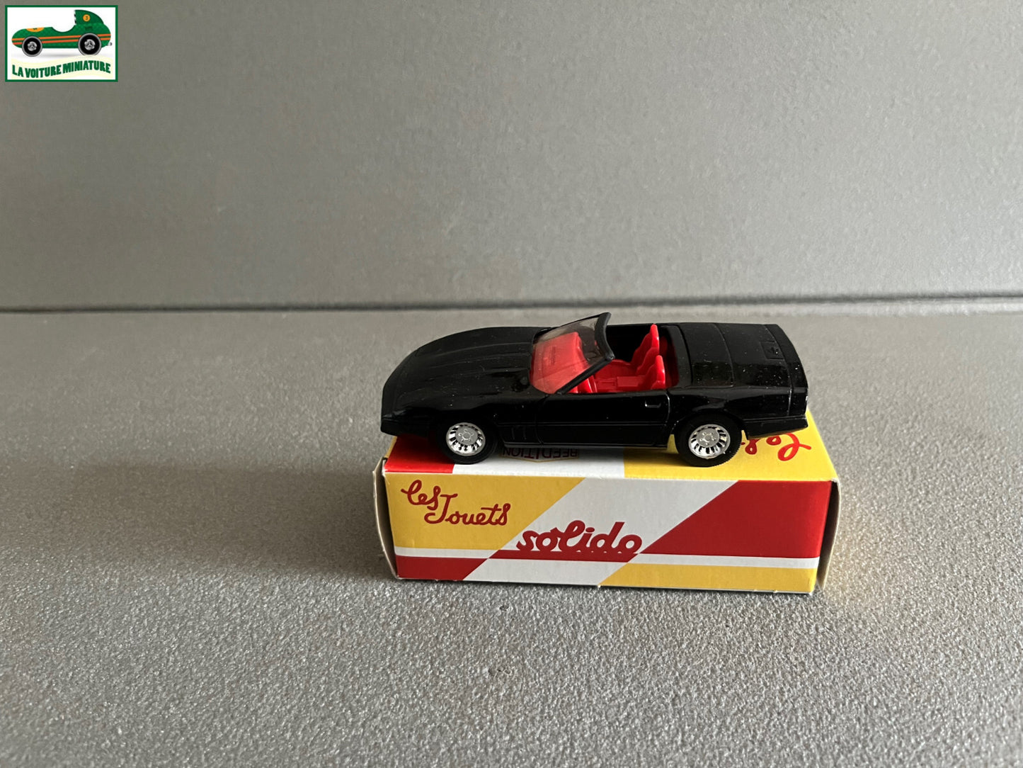 Voiture Miniature Chevrolet Corvette Cabriolet 1984 Solido Hachette 1/43