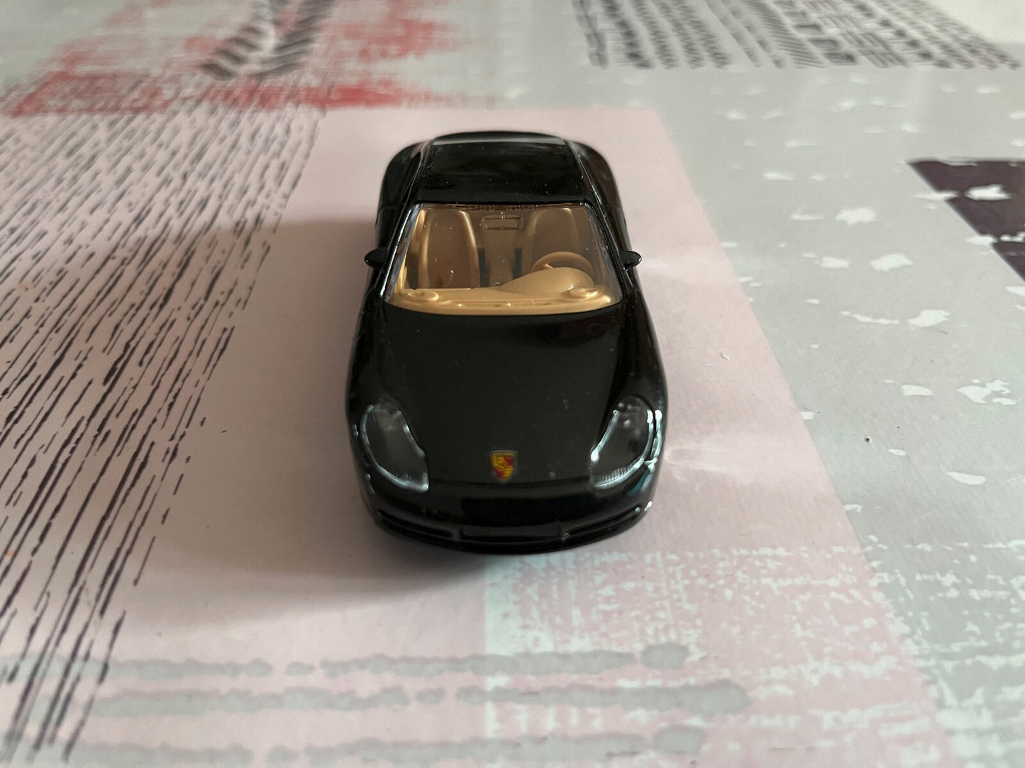 Voiture miniature Porsche 911 Carrera Burago 1/43