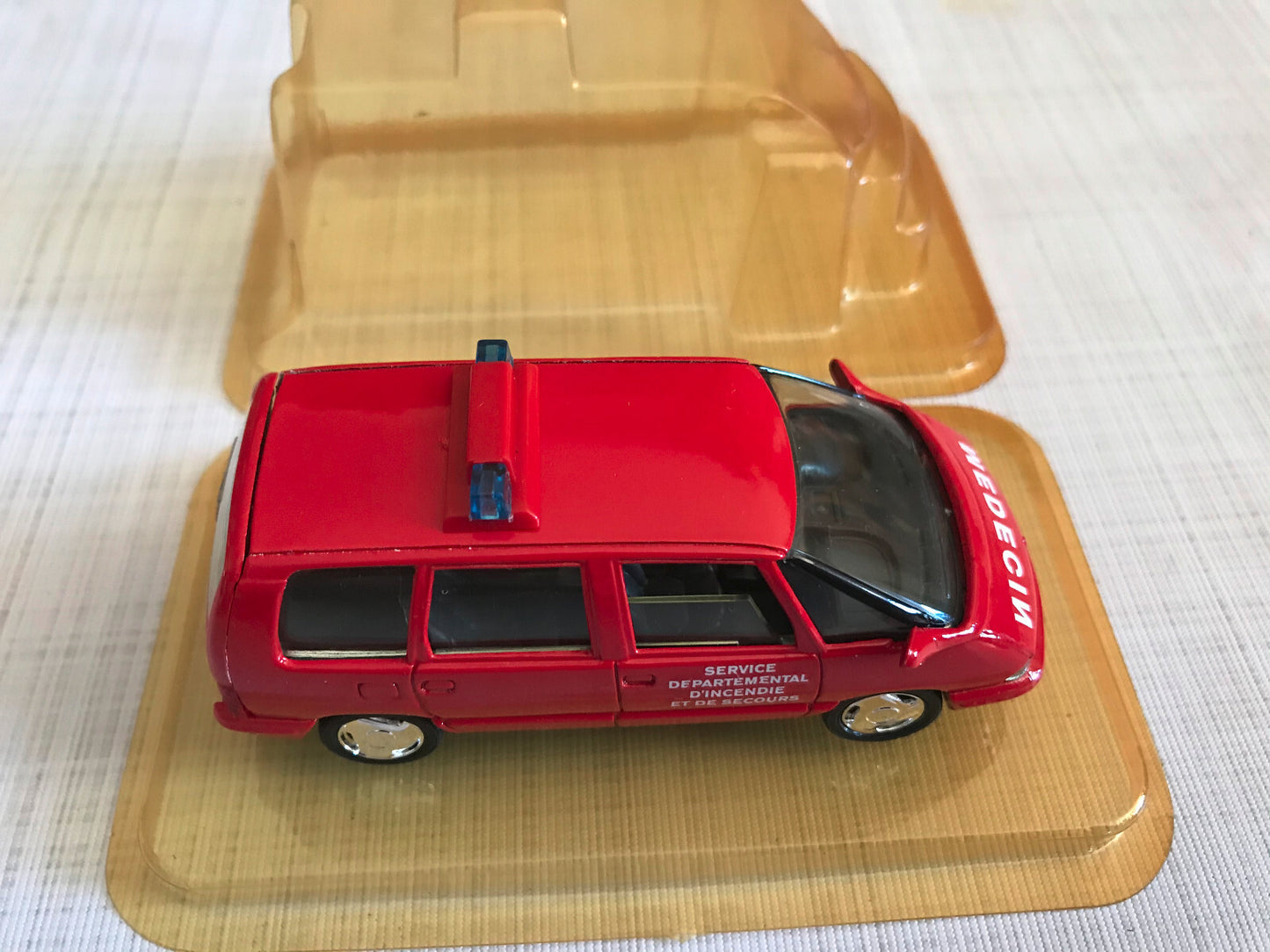 Voiture Miniature Pompiers Renault Espace Medecin Solido au 1/43