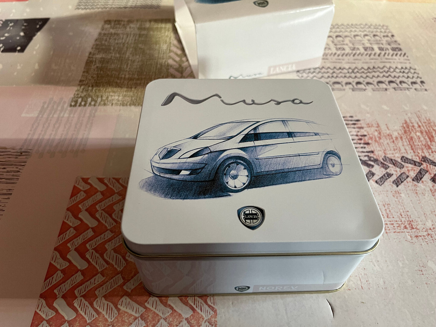 Voiture miniature Coffret Boite Metal Lancia Musa Norev au 1/43