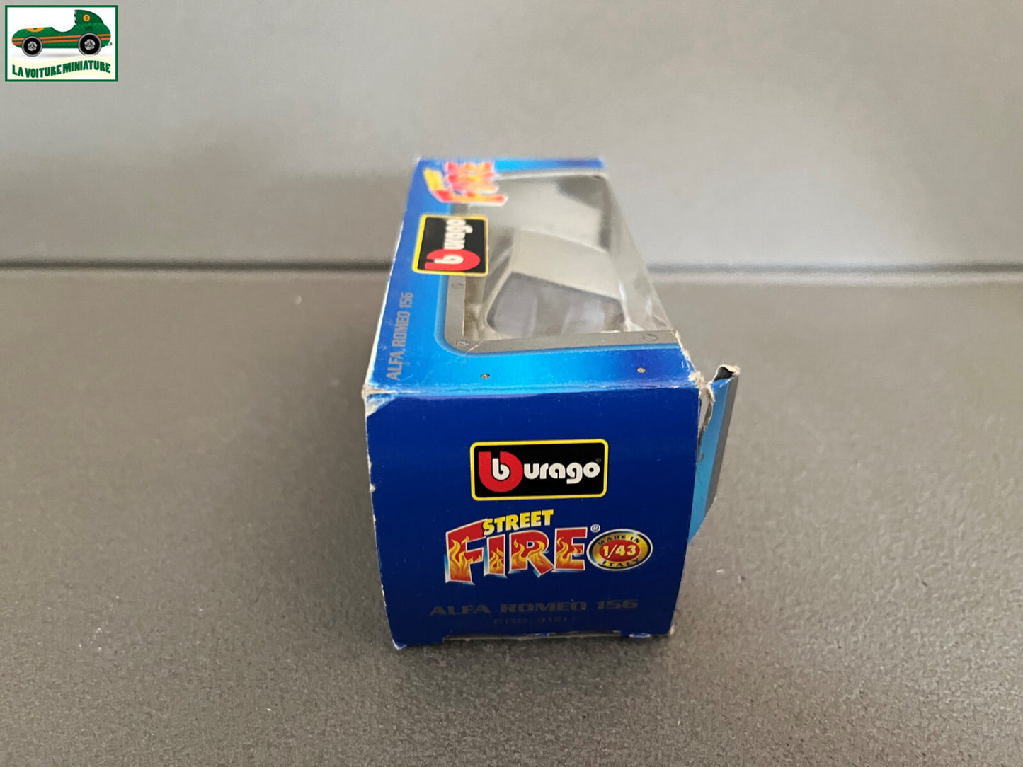 Voiture miniature Alfa Romeo 156 Burago au 1/43