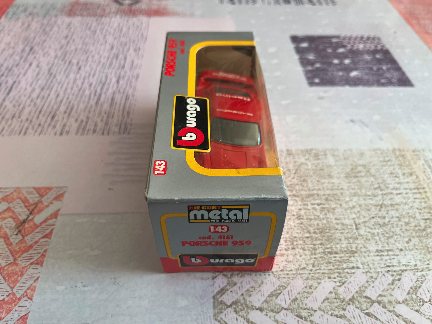 Voiture miniature Burago Porsche 959 4161 au 1/43