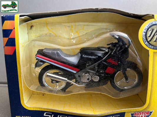 Moto miniature Kawasaki Ninja Super Bikes Motor Max 1/18